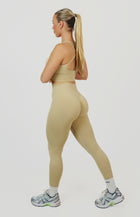 Form Seamless Scrunch Leggings & Sports Bra Set - Light Camel