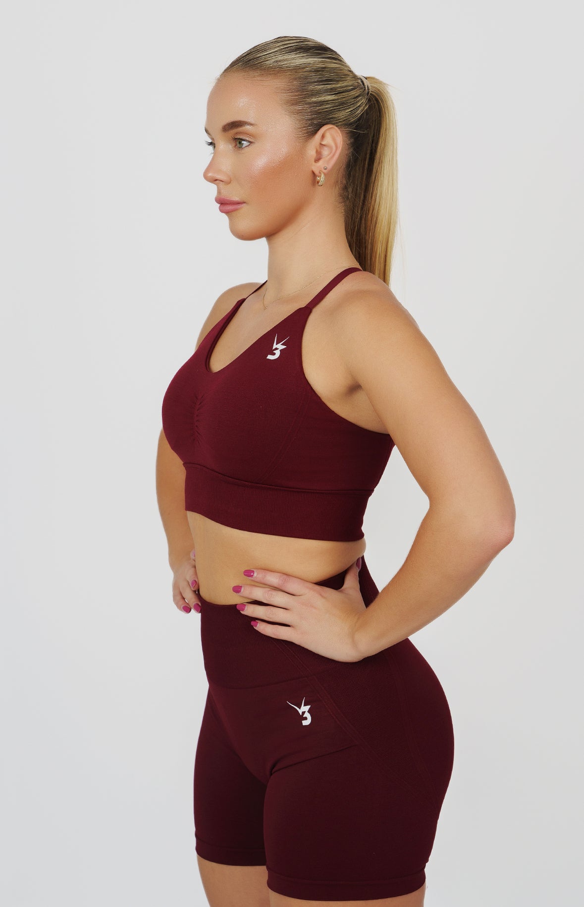 Tempo Seamless Multi-Way Sports Bra - Pomegranate Red