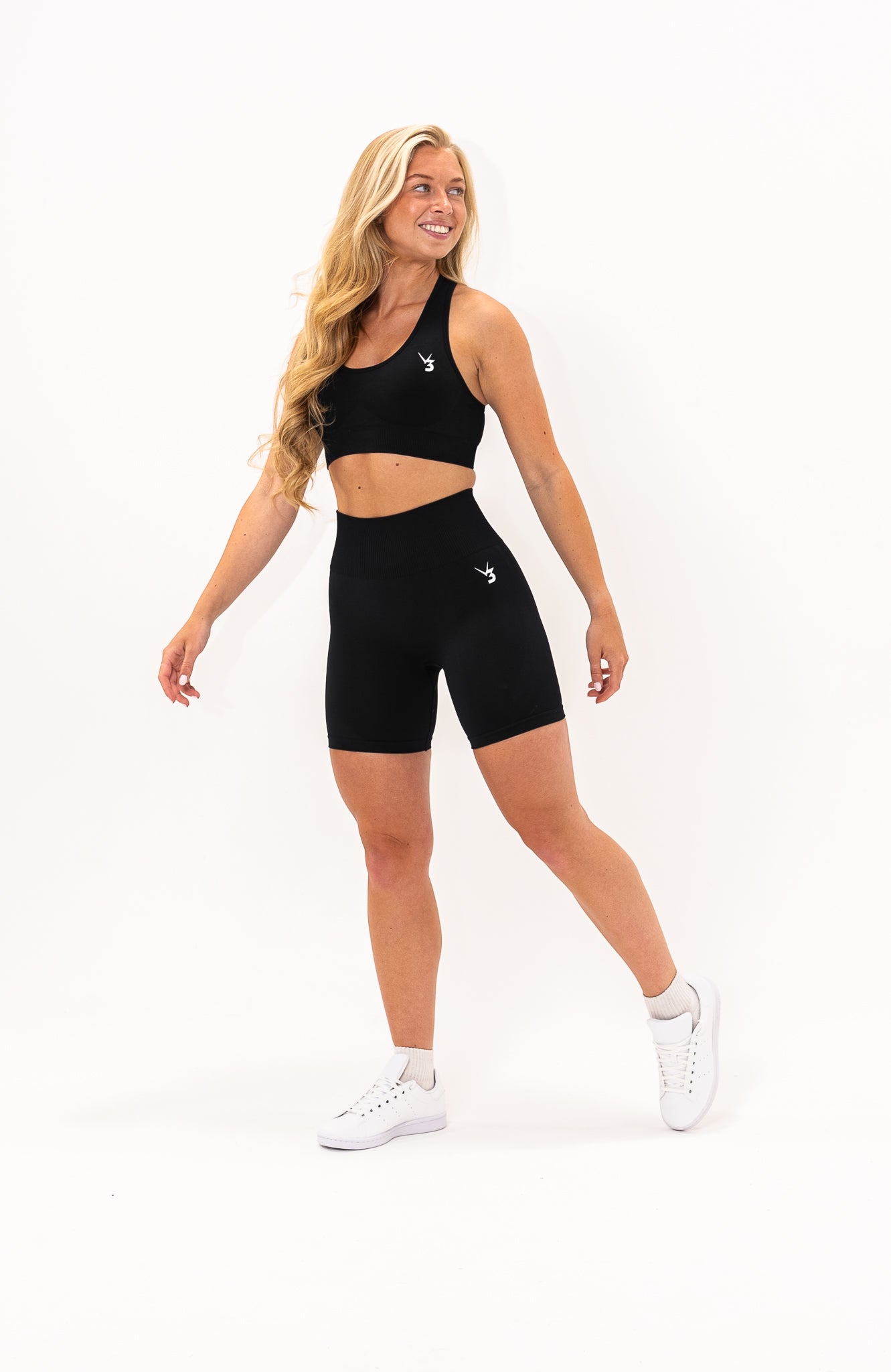 V3 Apparel Women's seamless Limitless high waisted cycle shorts in black – Squat proof 5 inch inseam leg bum enhancing shorts for Gym workouts training, Running, yoga, bodybuilding and bikini fitness.